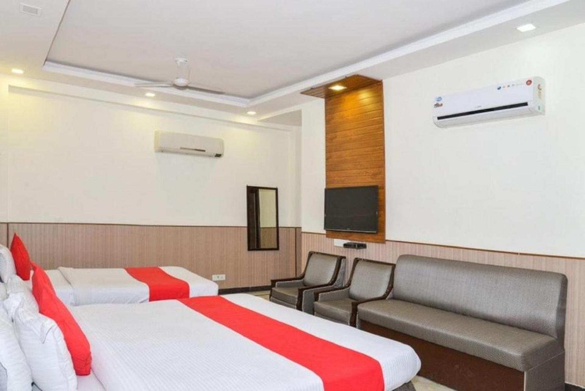 Hotel Shanti House New Delhi Karnail Singh Stadium Gate No 1 Exteriör bild