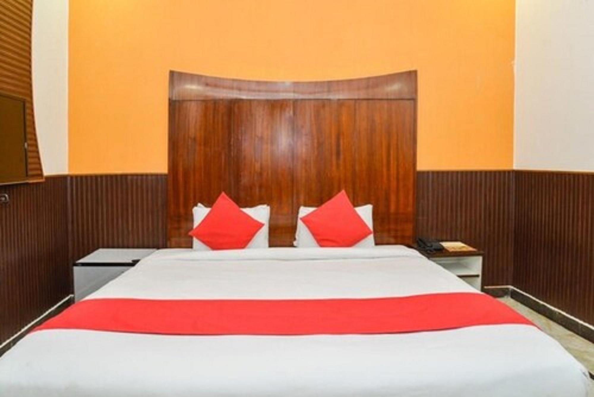 Hotel Shanti House New Delhi Karnail Singh Stadium Gate No 1 Exteriör bild