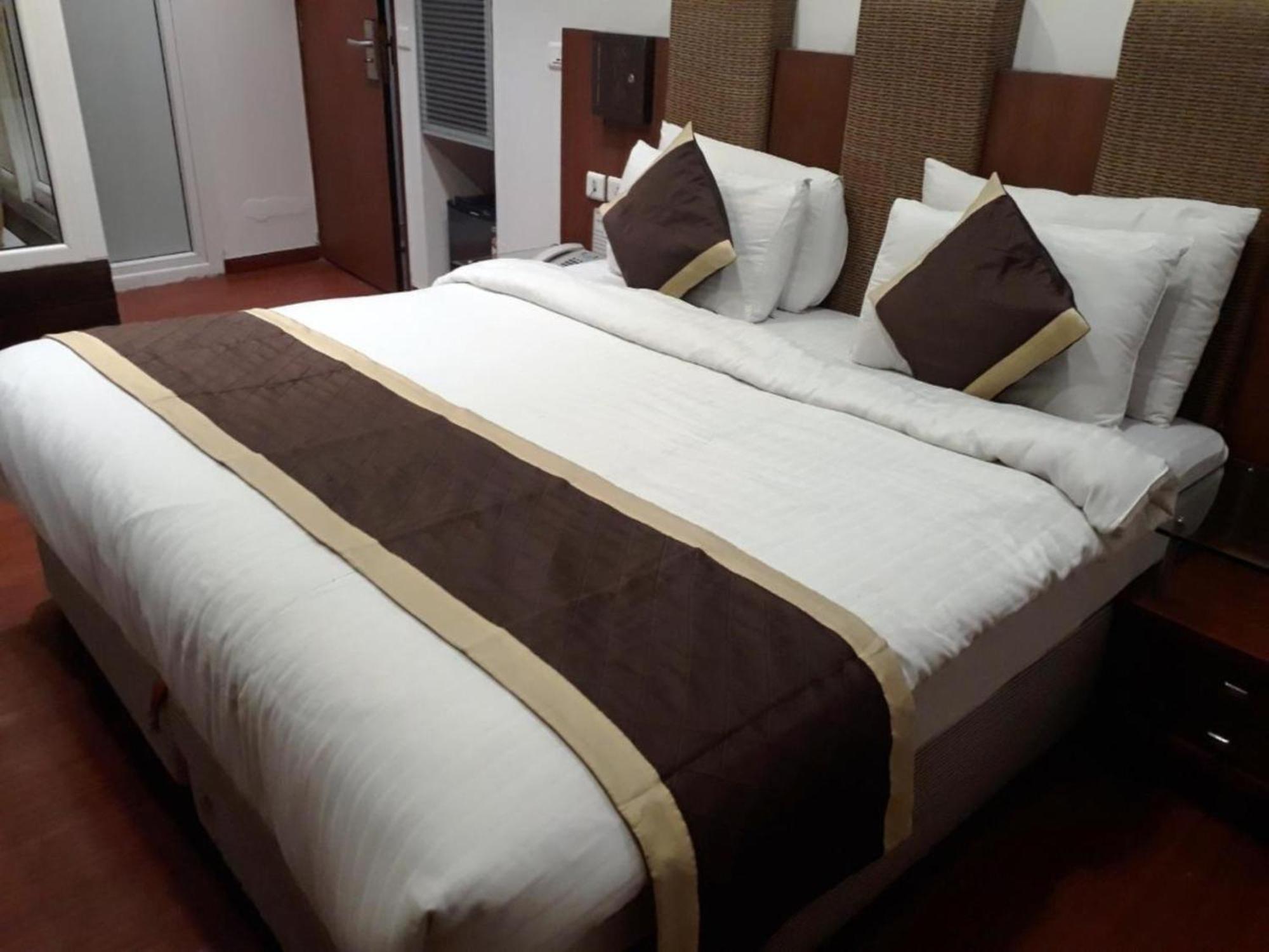 Hotel Shanti House New Delhi Karnail Singh Stadium Gate No 1 Exteriör bild